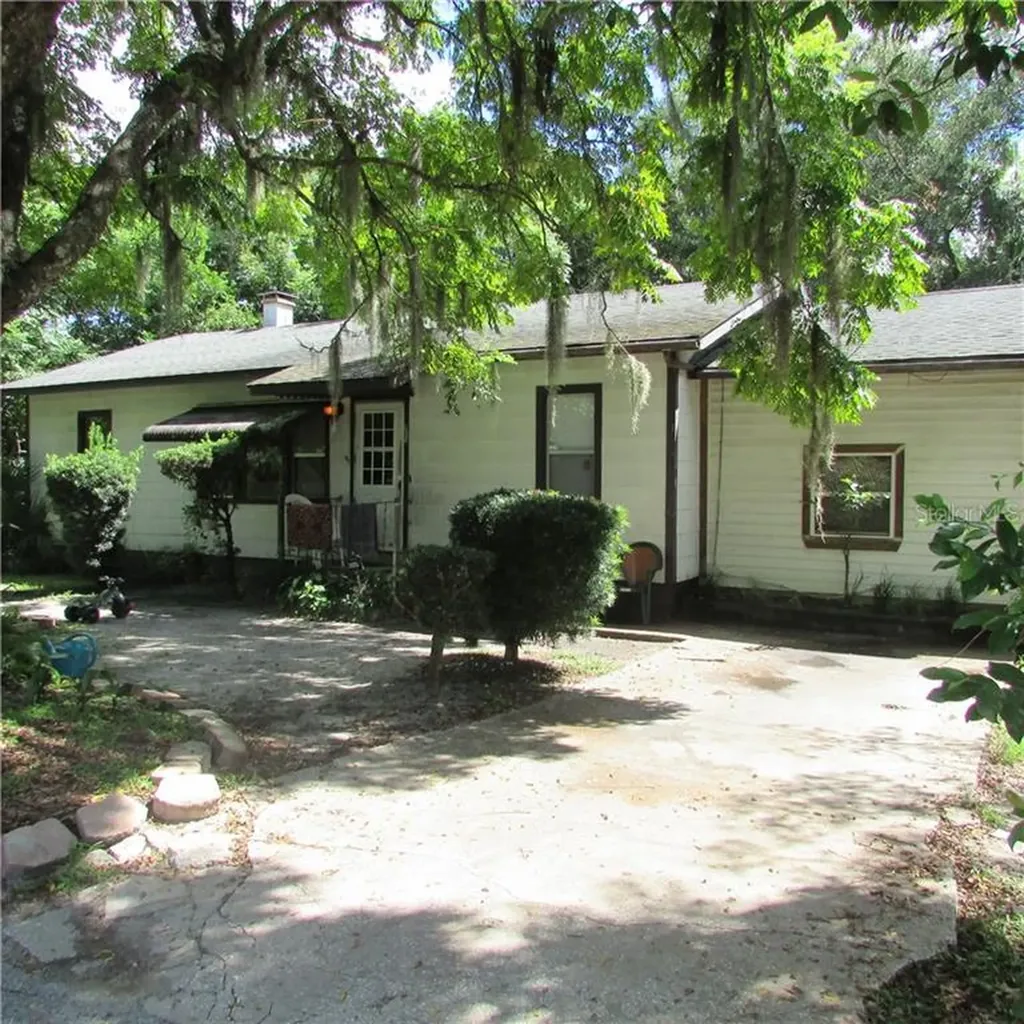 905 S Parsons Avenue Deland FL 32720
