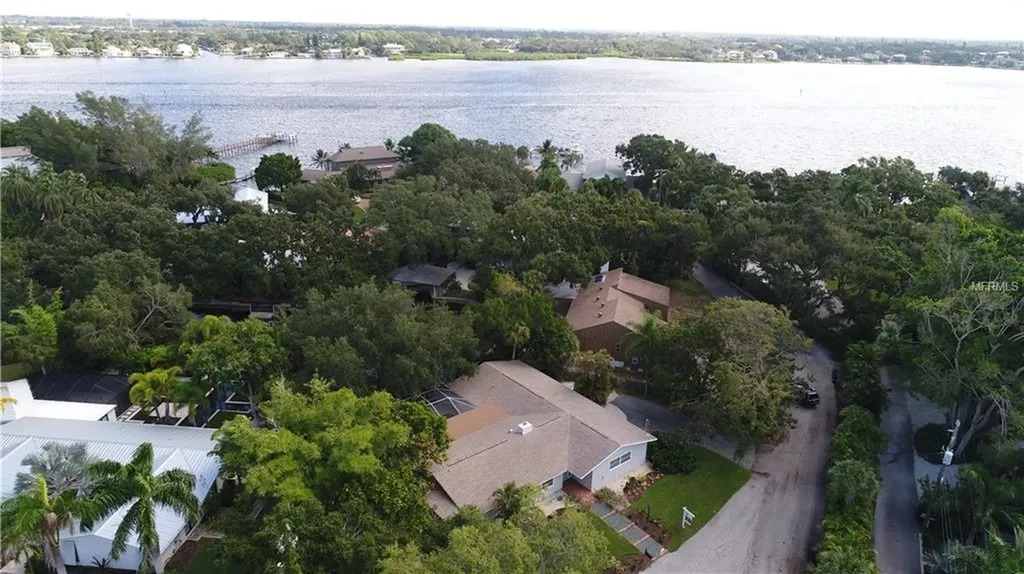 1255 Whitehall Place Sarasota FL 34242