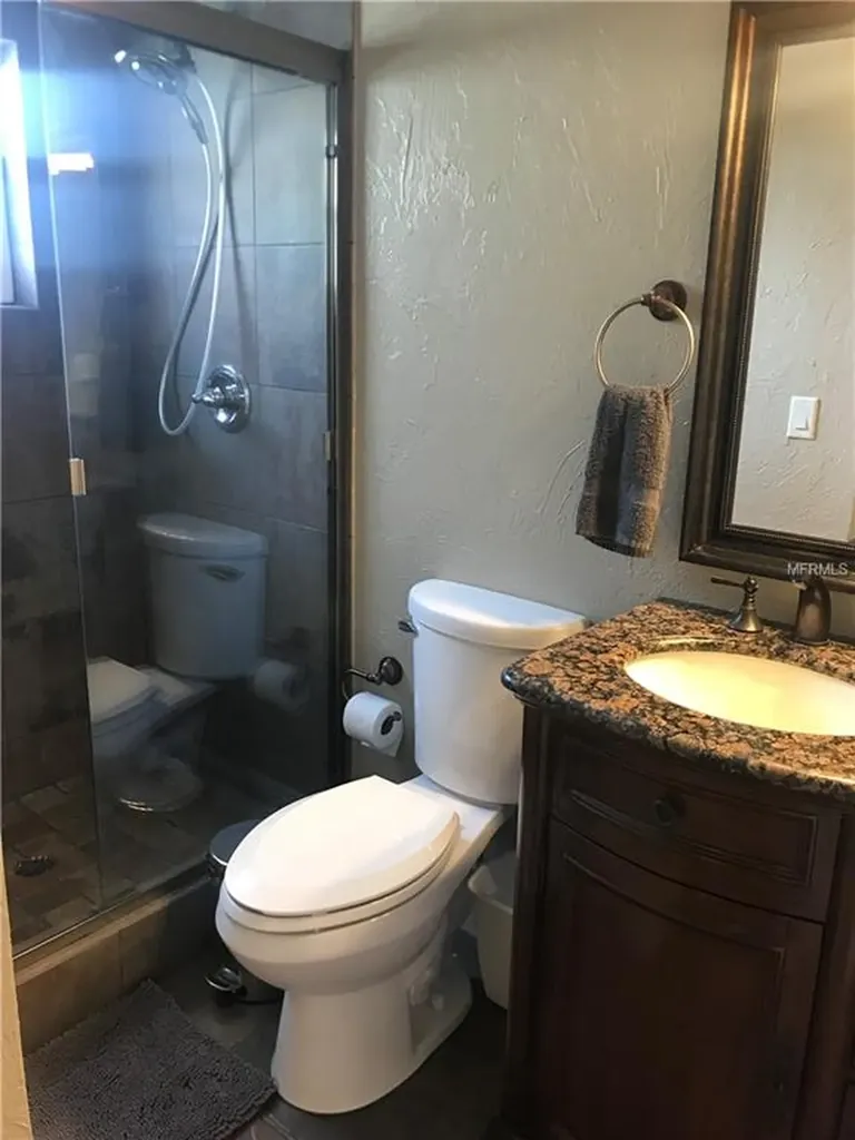 6108 10th Avenue W Bradenton FL 34209
