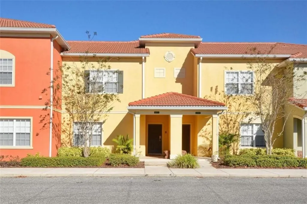 8939 Bismarck Palm Road Kissimmee FL 34747