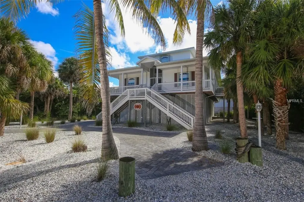 6100 Palm Point Way Placida FL 33946