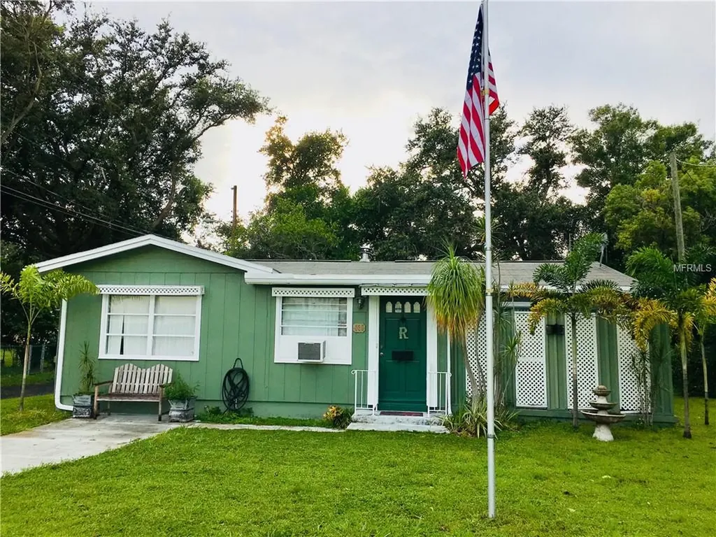 930 52nd Street N St Petersburg FL 33710