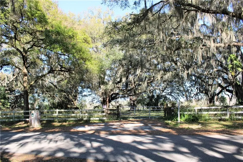917 Country Oaks Lane Lakeland FL 33810