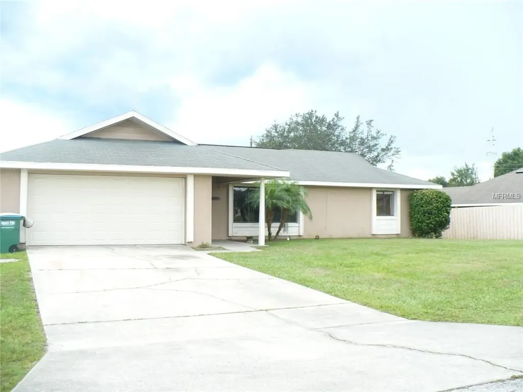 2920 Devonshire Street Deltona FL 32738