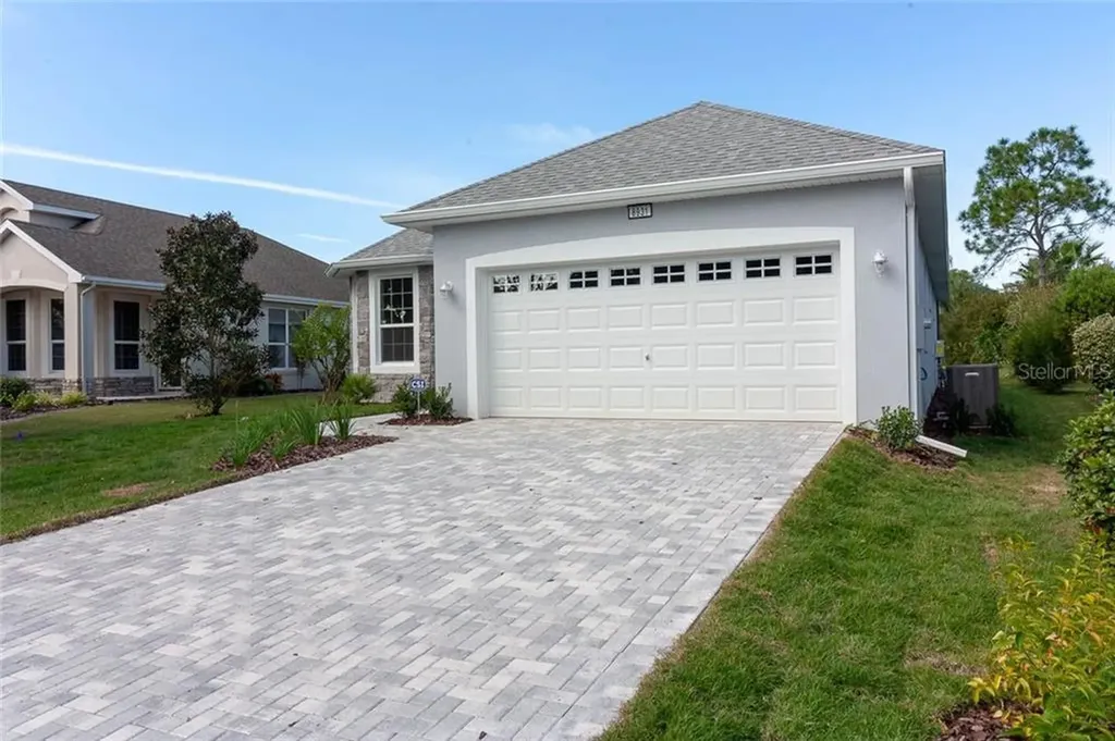 8931 Bridgeport Bay Circle Mount Dora FL 32757