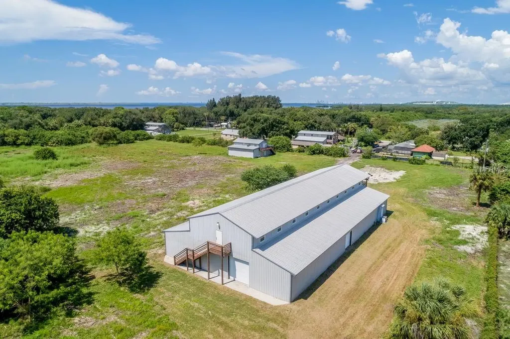 6101 Adamsville Road Gibsonton FL 33534