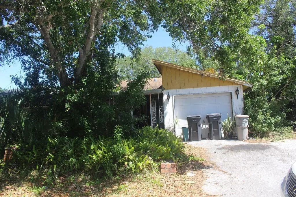 10211 Turtle Hill Court Tampa FL 33615