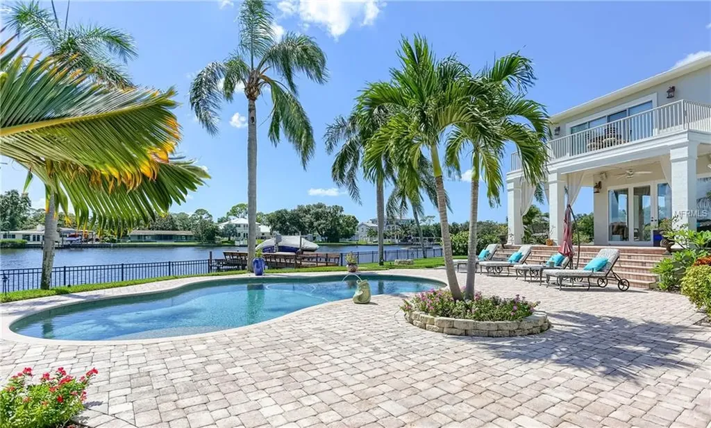 750 Placido Way NE St Petersburg FL 33704