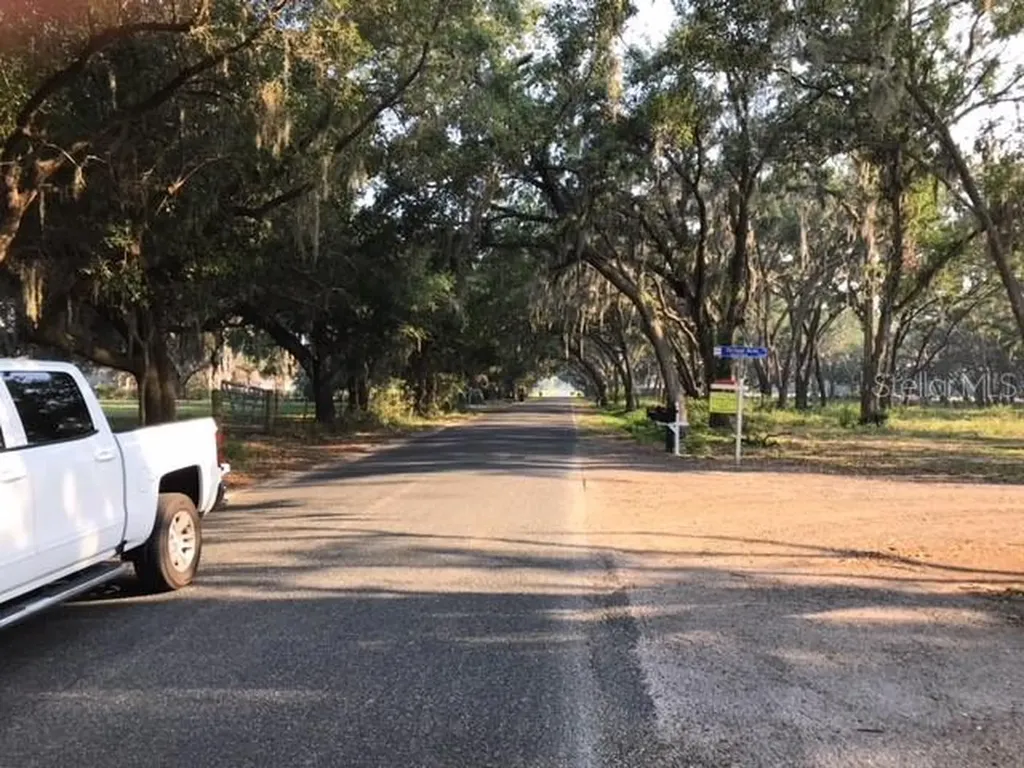 703 Son Keen Road Plant City FL 33566