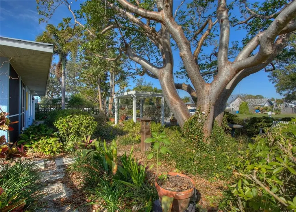 Bradenton FL 34209