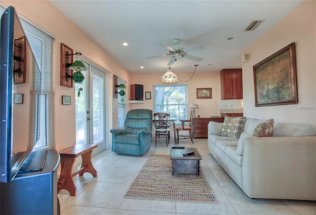 Bradenton FL 34209