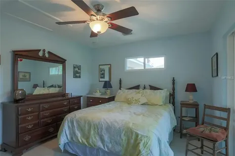 Bradenton FL 34209