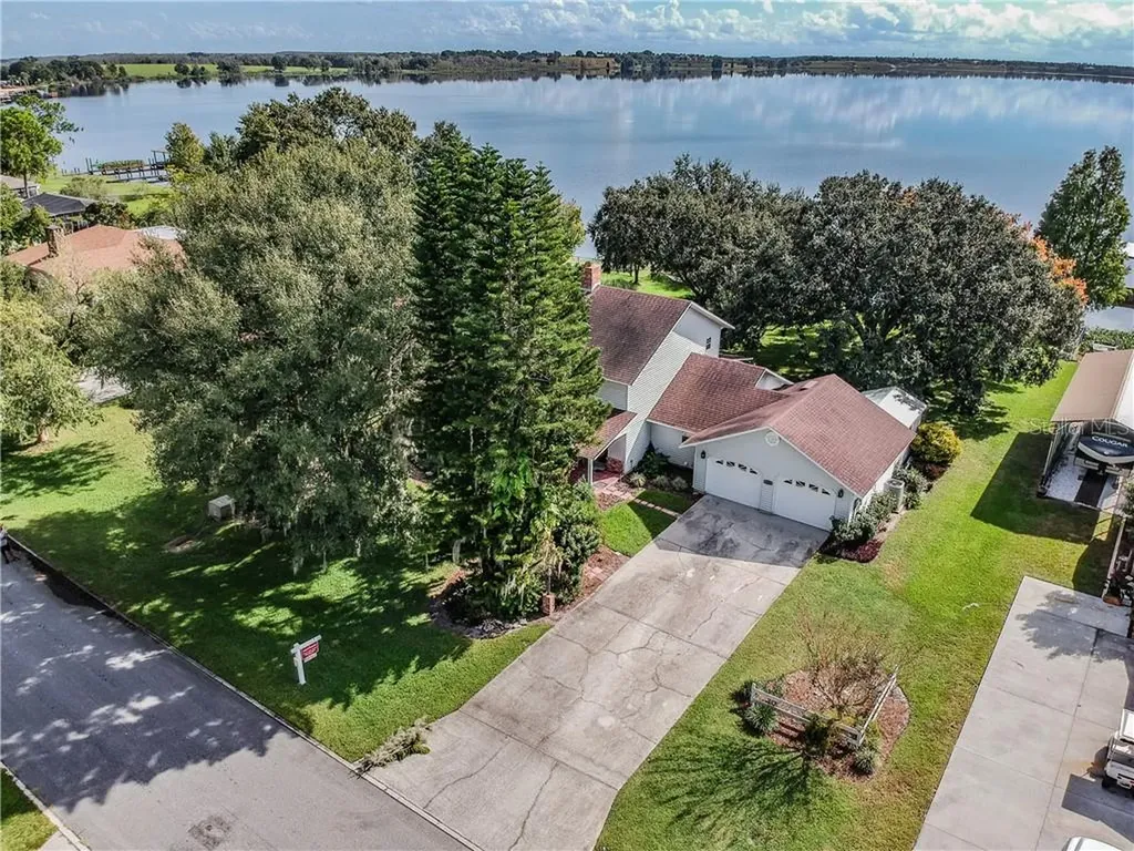 928 Van Drive Auburndale FL 33823