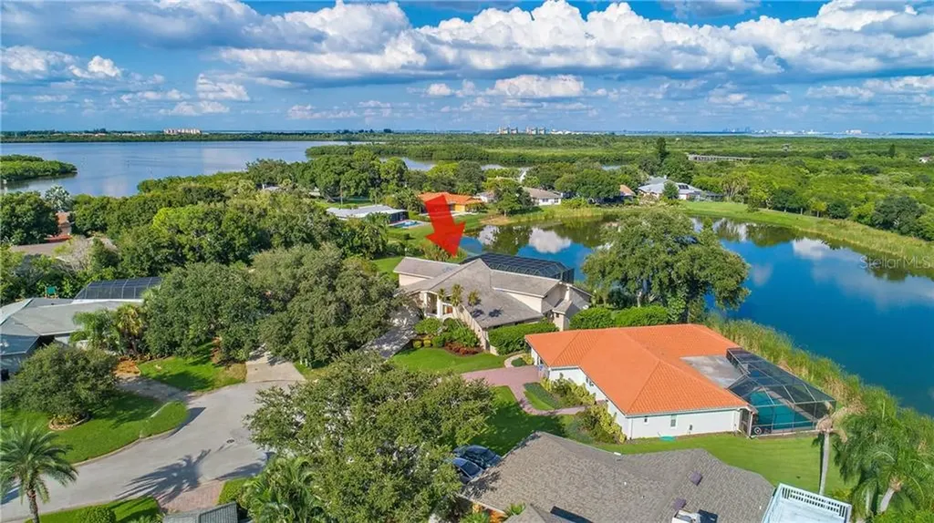 1461 74th Circle NE St Petersburg FL 33702