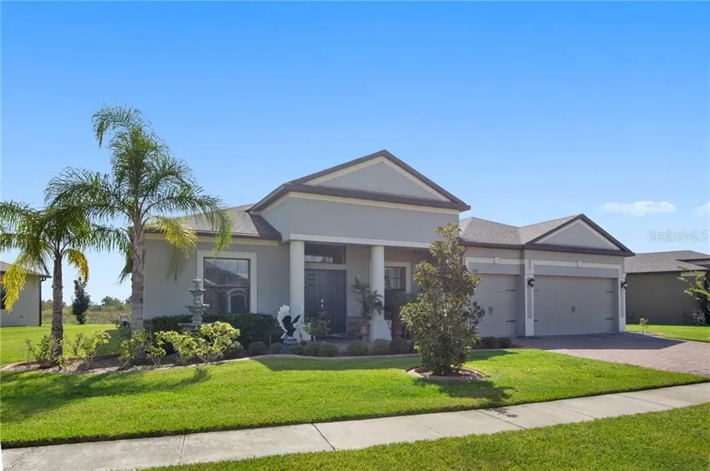 2803 Autumn Breeze Way Kissimmee FL 34744