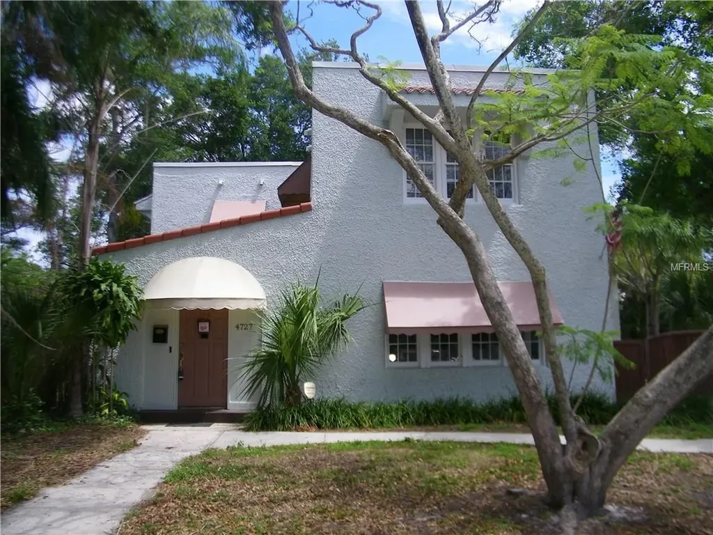 4727 14th Avenue N St Petersburg FL 33713