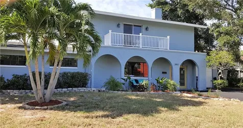 3997 Beach Drive SE St Petersburg FL 33705