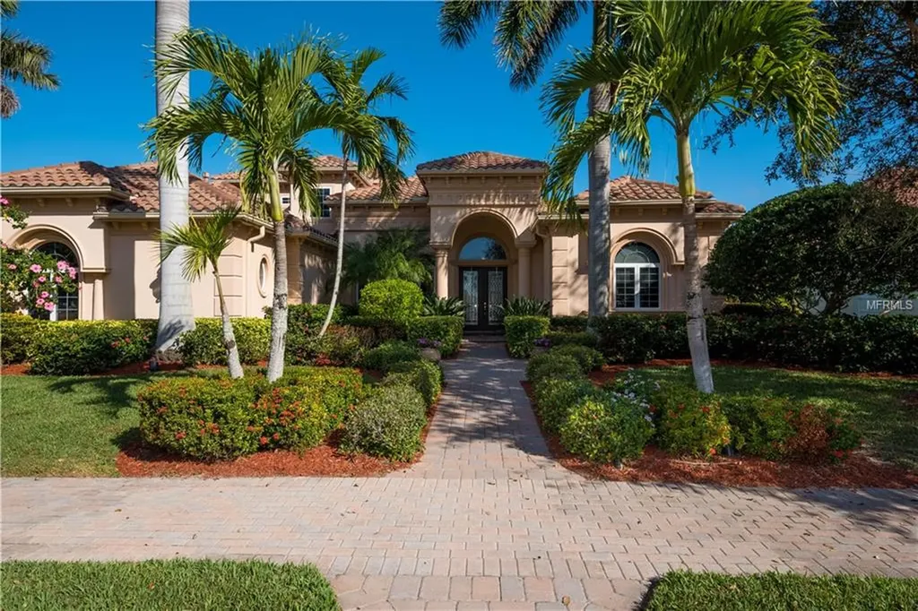 5319 Hunt Club Way Sarasota FL 34238