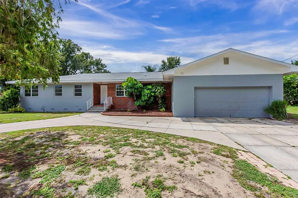 2015 9th Street SE Winter Haven FL 33880