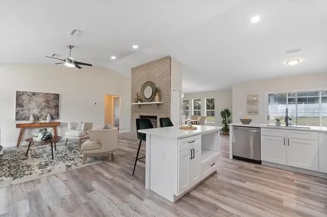 5650 NE 4th Avenue Ocala FL 34479