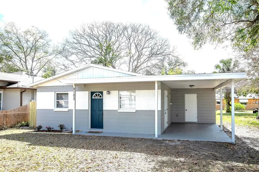 2103 E Annona Avenue Tampa FL 33612
