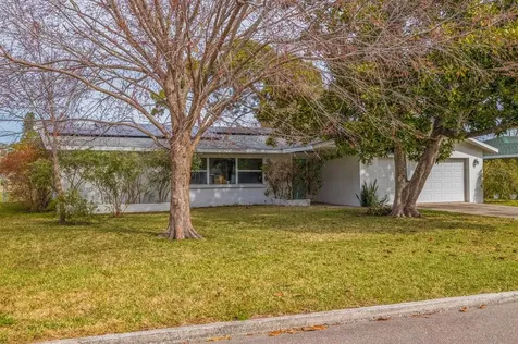 1863 Lakewood Drive S St Petersburg FL 33712