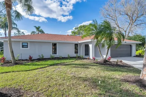 4907 Taywater Dell Sarasota FL 34235