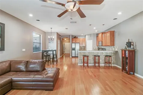 4553 Amberly Oaks Court Tampa FL 33614