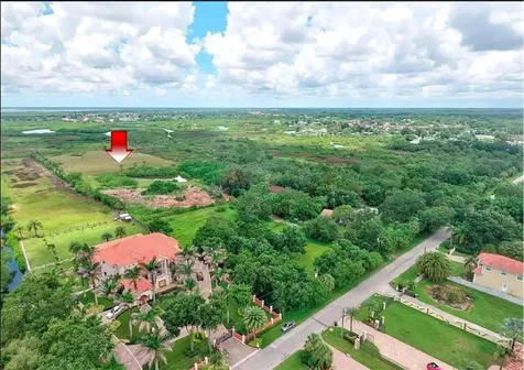 5012 Troydale Road Tampa FL 33615