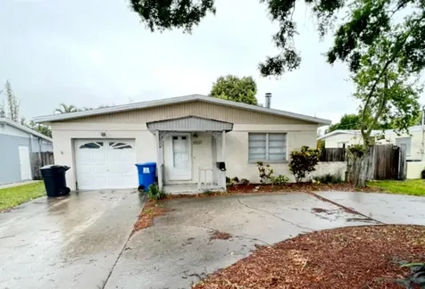 4027 Huntington Street NE St Petersburg FL 33703