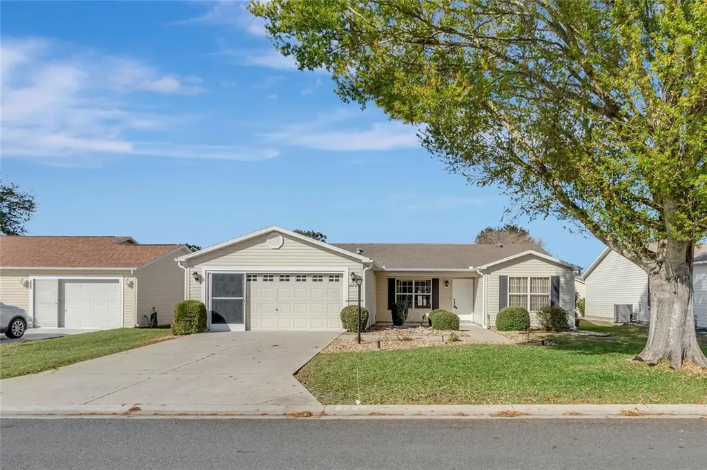 2729 Benavides Drive The Villages FL 32162
