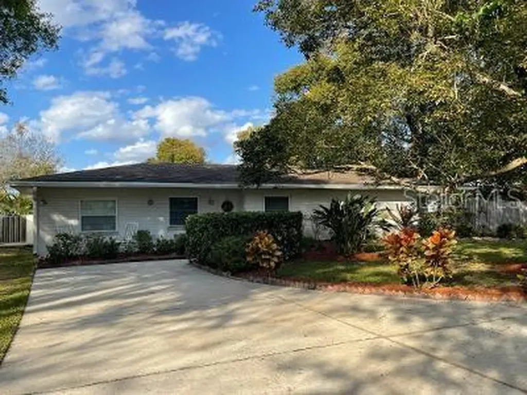 2108 Jerri Lynn Court Plant City FL 33567