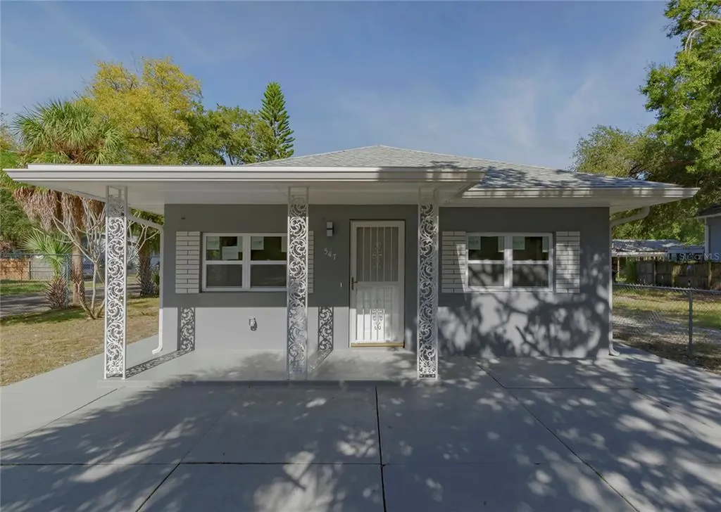 547 16th Avenue S St Petersburg FL 33701