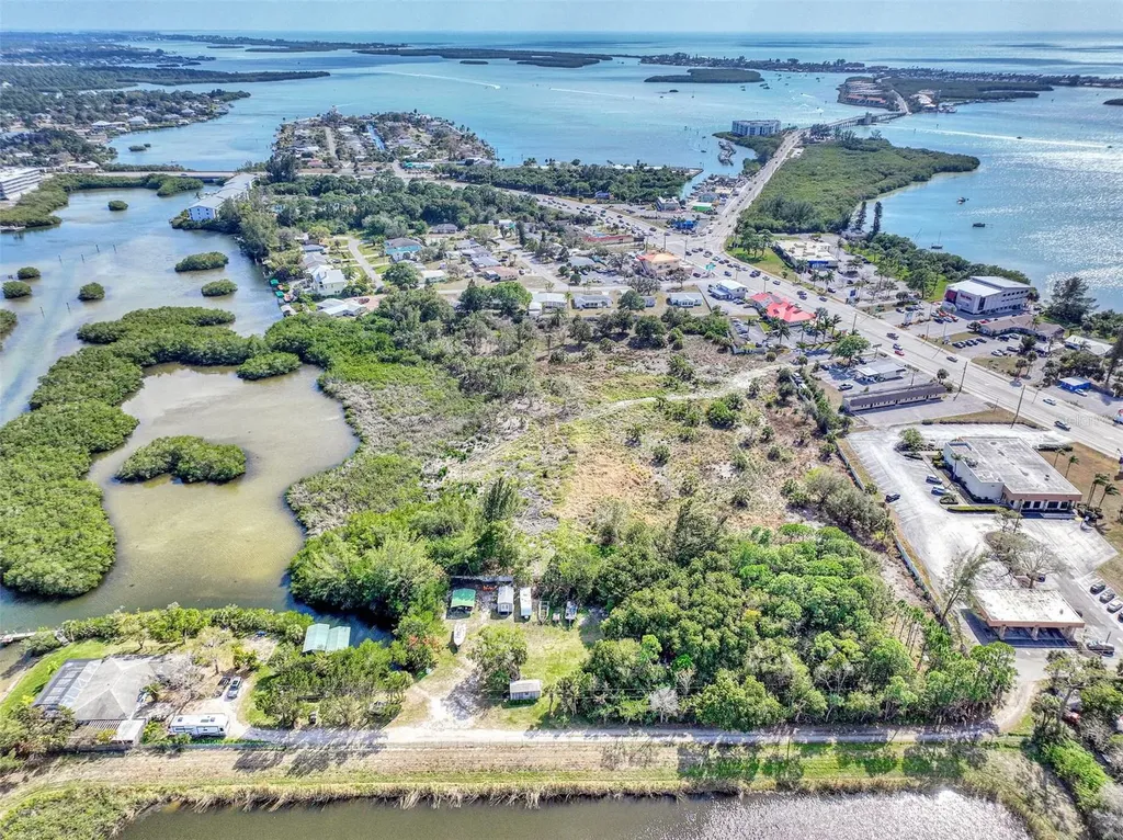 201 E Bay Heights Road Englewood FL 34223