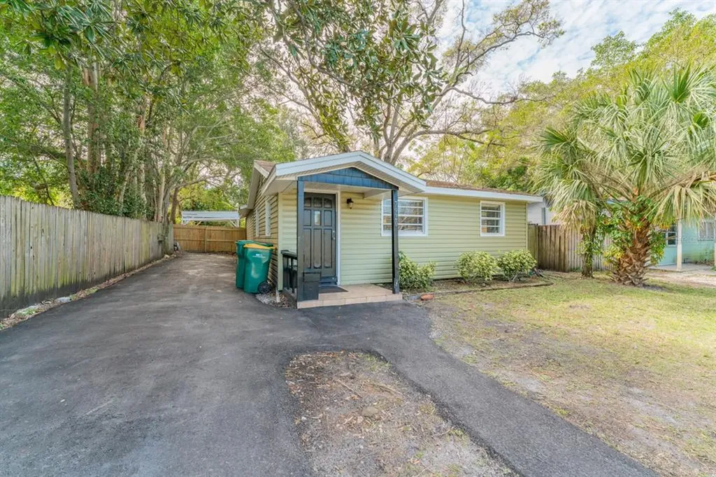 7920 50th Avenue N St Petersburg FL 33709