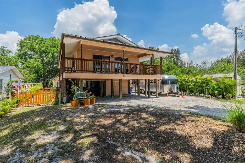 105 Janie Street Ruskin FL 33570