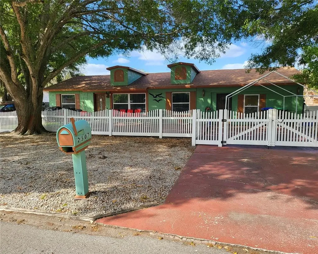 2507 Rose Boulevard Orlando FL 32839