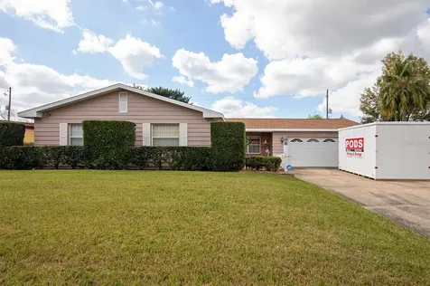 1300 Roscomare Avenue Orlando FL 32806
