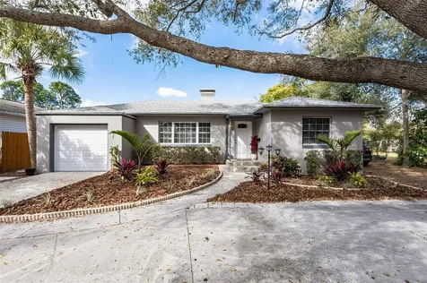 1528 Cleveland Street Clearwater FL 33755
