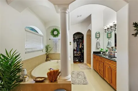 6007 Shearwater Lane Lithia FL 33547