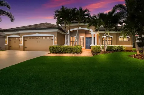 13229 Brown Thrasher Pike Lakewood Ranch FL 34202