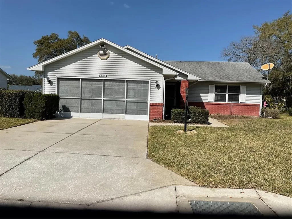 26250 Newcombe Circle Leesburg FL 34748