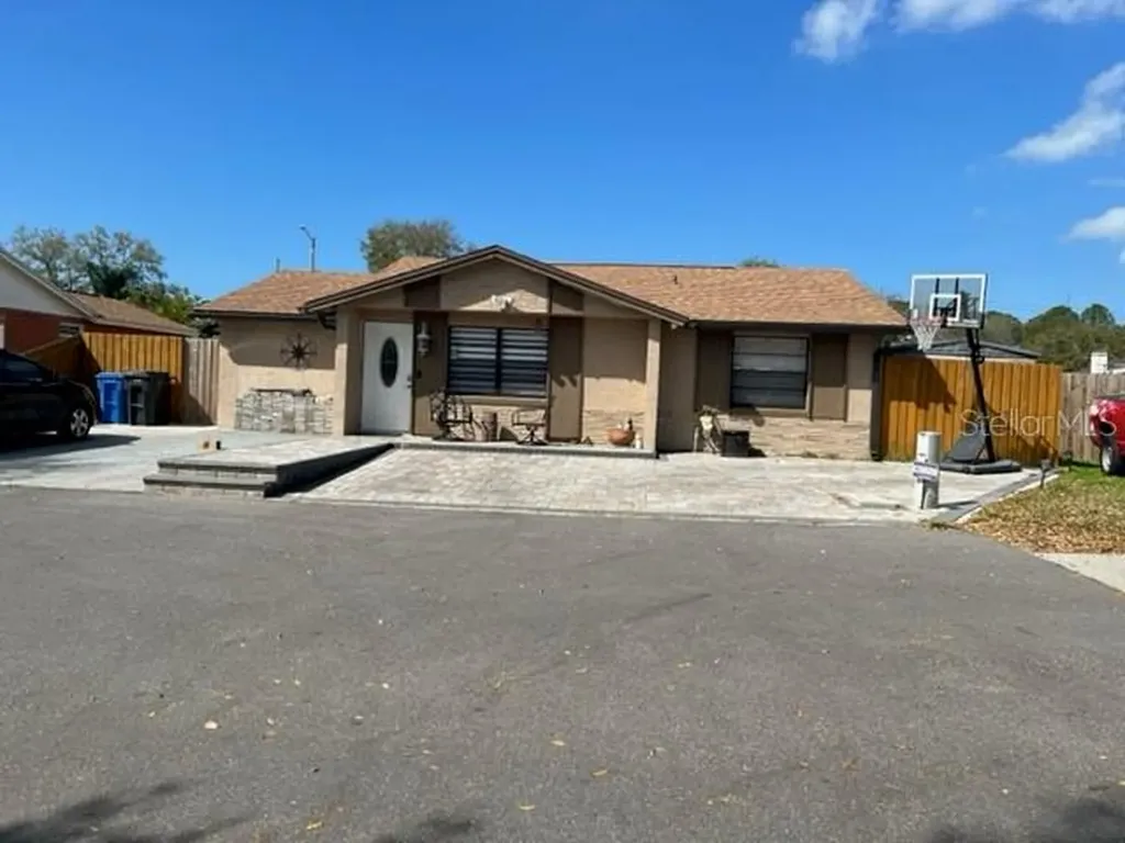 7206 Chadsford Court Tampa FL 33615