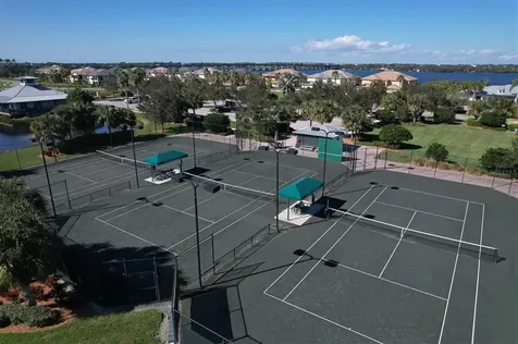 5021 Lake Overlook Avenue Bradenton FL 34208
