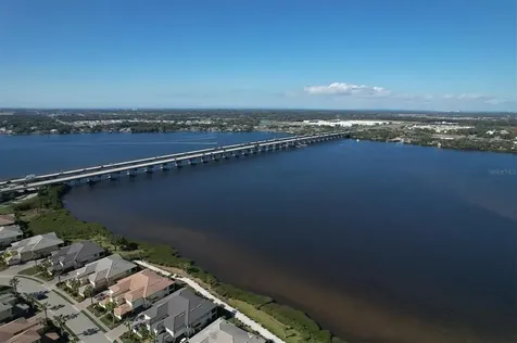 5021 Lake Overlook Avenue Bradenton FL 34208