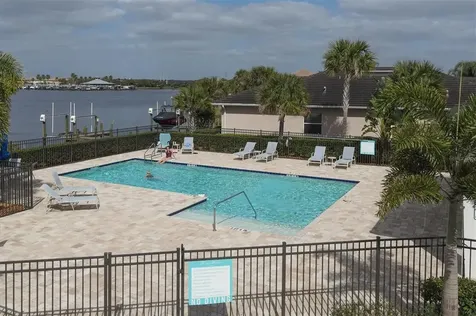 5021 Lake Overlook Avenue Bradenton FL 34208