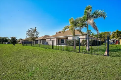 8916 49th Avenue E Palmetto FL 34221