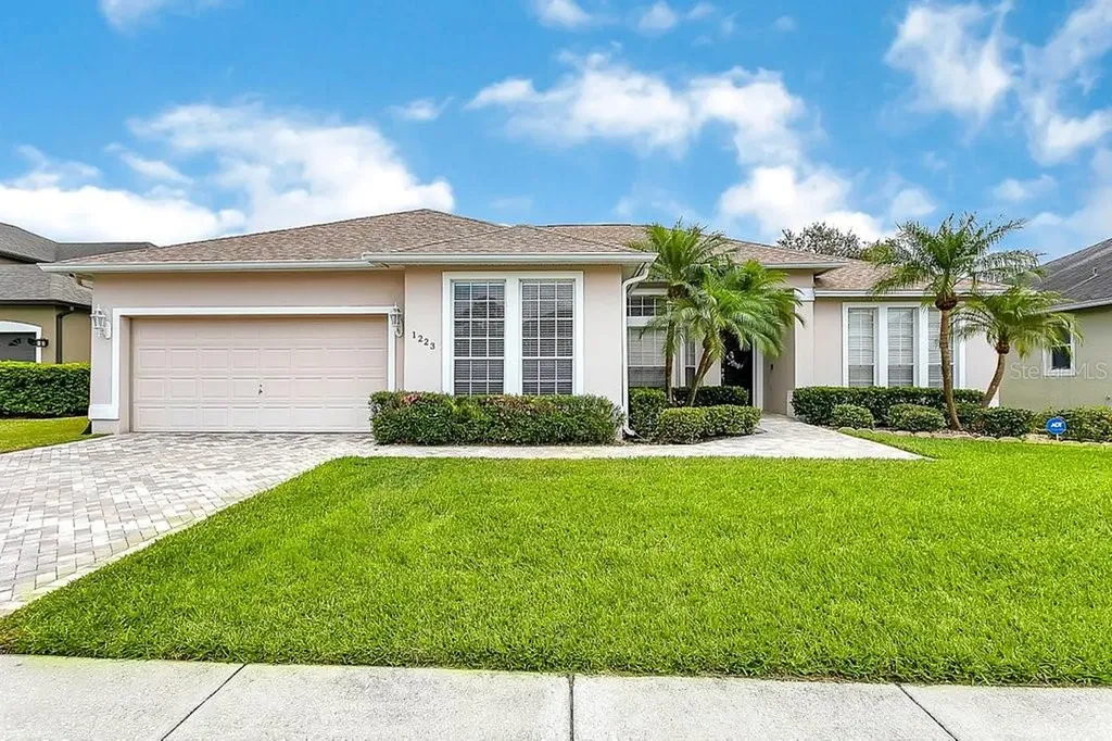 1223 Elegance Court Orlando FL 32828