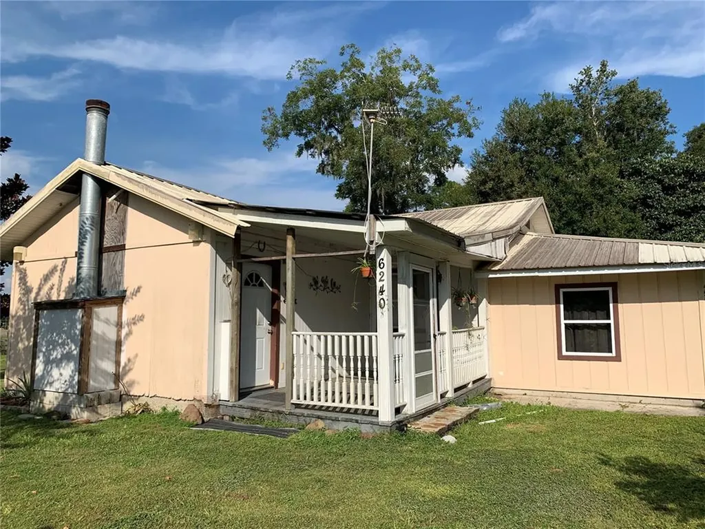 6240 SW County Road 232 Trenton FL 32693