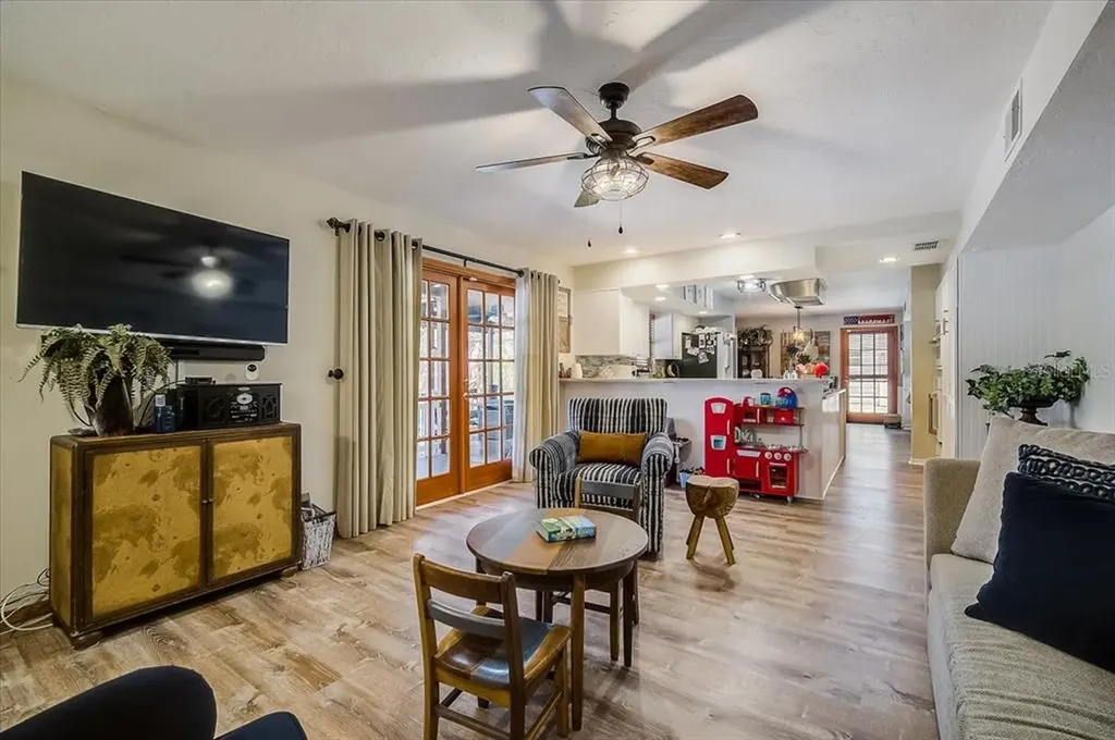3389 49th Street Sarasota FL 34235